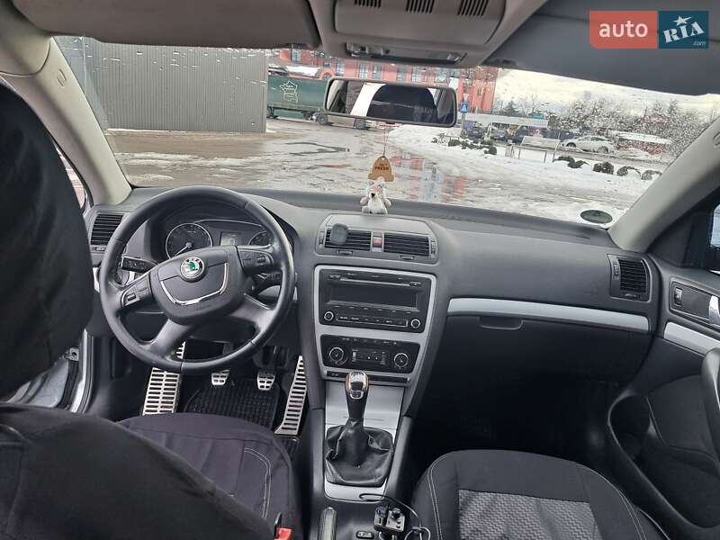 Универсал Skoda Octavia 2011 в Дрогобыче