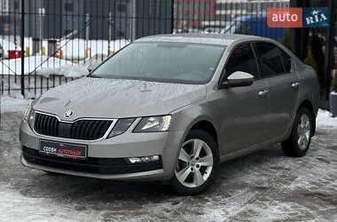 Лифтбек Skoda Octavia 2017 в Киеве