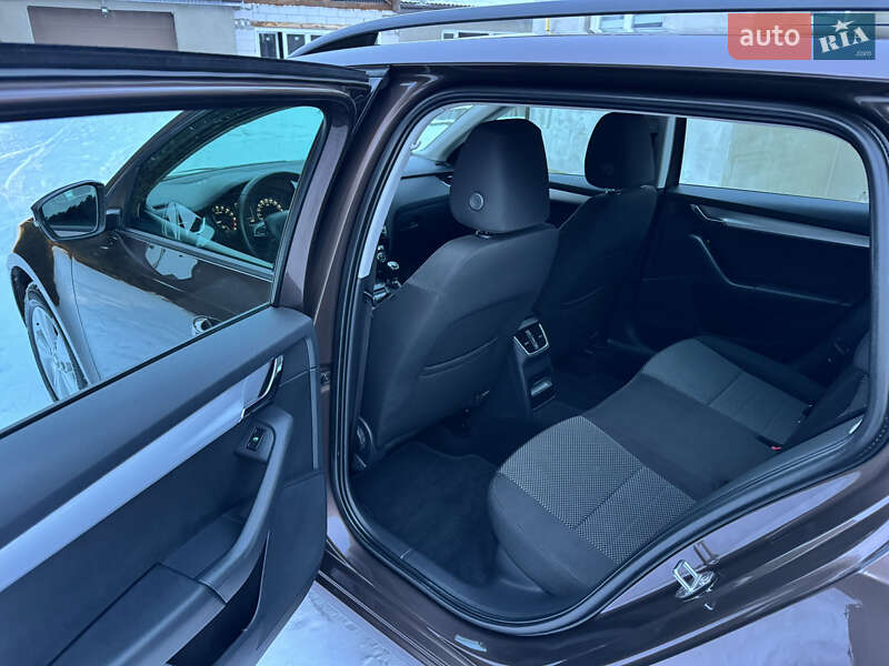Универсал Skoda Octavia 2014 в Луцке фото 24 Универсал Skoda Octavia 2014 в Луцке