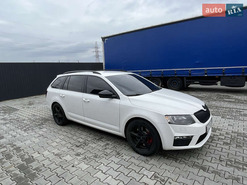 Универсал Skoda Octavia 2014 в Ужгороде