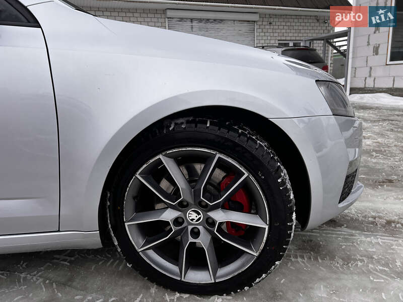 Универсал Skoda Octavia 2015 в Тростянце