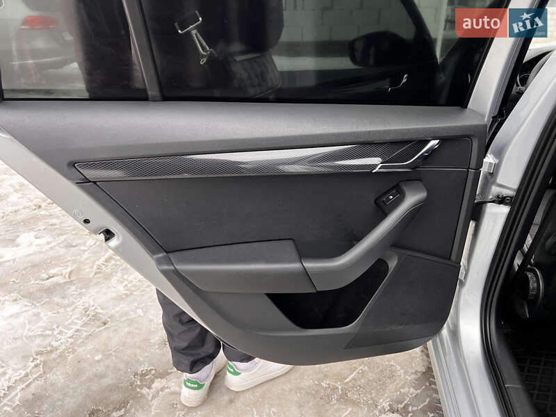 Универсал Skoda Octavia 2015 в Тростянце