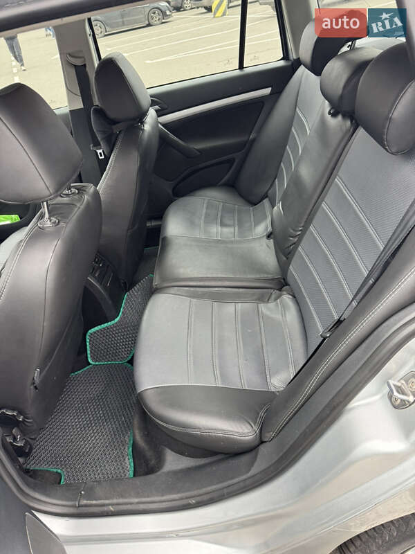 Универсал Skoda Octavia 2010 в Киеве фото 13 Универсал Skoda Octavia 2010 в Киеве