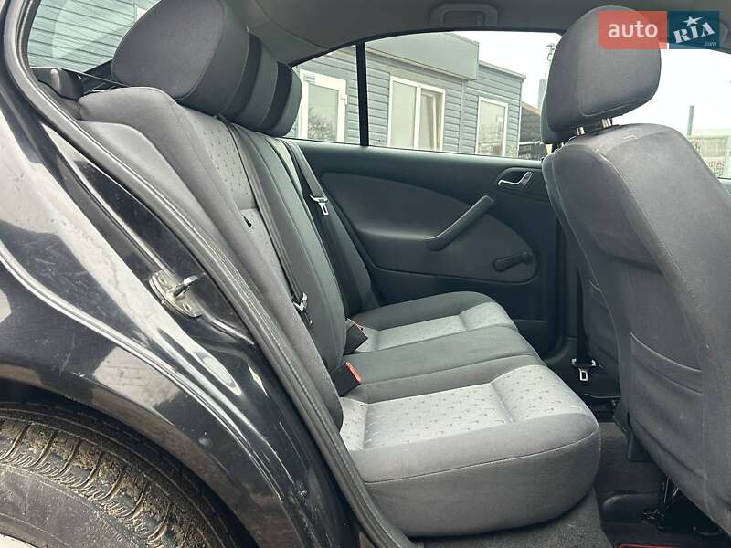 Лифтбек Skoda Octavia 2005 в Одессе