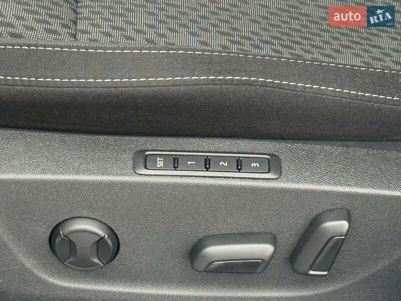 Универсал Skoda Octavia 2022 в Луцке фото 27 Универсал Skoda Octavia 2022 в Луцке