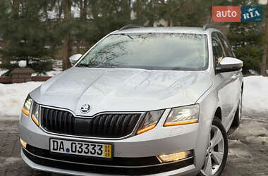 Универсал Skoda Octavia 2019 в Львове