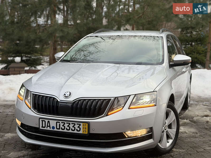 Универсал Skoda Octavia 2019 в Львове
