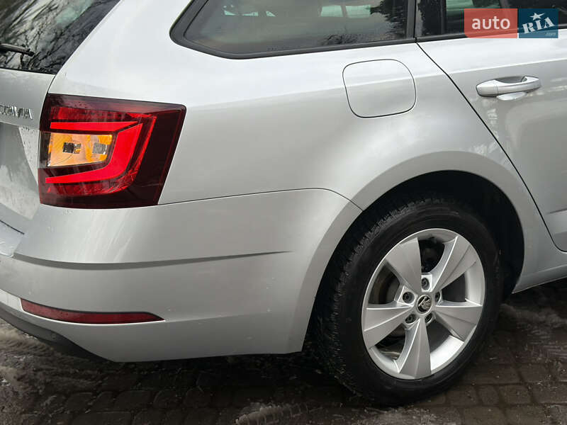 Универсал Skoda Octavia 2019 в Львове