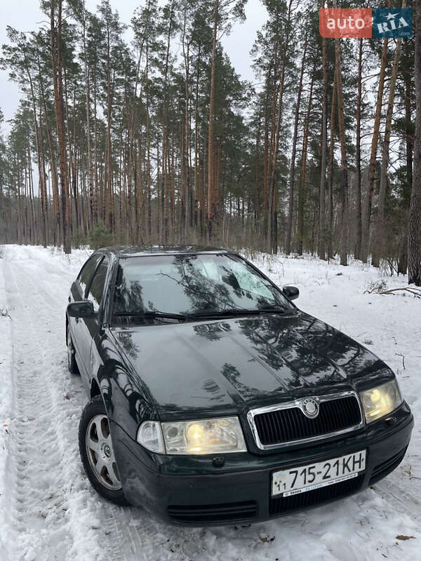 Лифтбек Skoda Octavia 2001 в Бабинцам