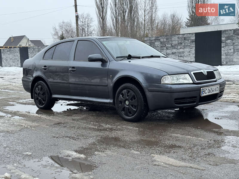 Лифтбек Skoda Octavia 2008 в Звягеле фото Лифтбек Skoda Octavia 2008 в Звягеле