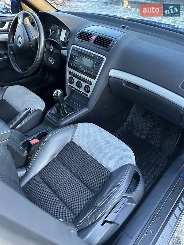 Лифтбек Skoda Octavia 2006 в Львове