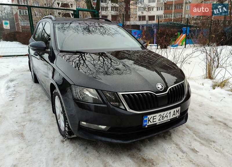 Универсал Skoda Octavia 2018 в Киеве