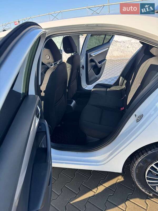 Лифтбек Skoda Octavia 2019 в Умани фото 21 Лифтбек Skoda Octavia 2019 в Умани