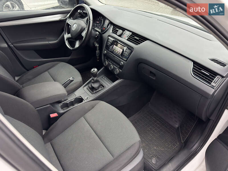 Универсал Skoda Octavia 2015 в Днепре фото 25 Универсал Skoda Octavia 2015 в Днепре