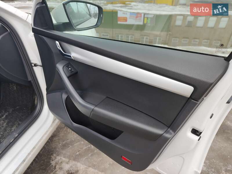 Лифтбек Skoda Octavia 2019 в Киеве фото 12 Лифтбек Skoda Octavia 2019 в Киеве