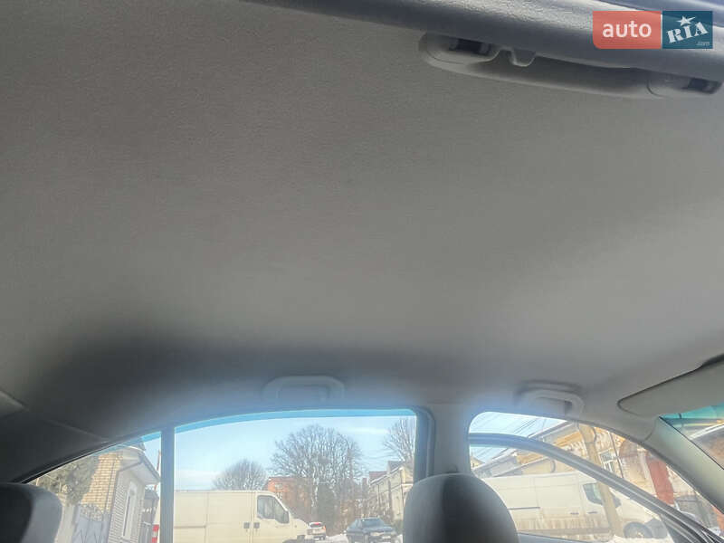 Лифтбек Skoda Octavia 2004 в Умани