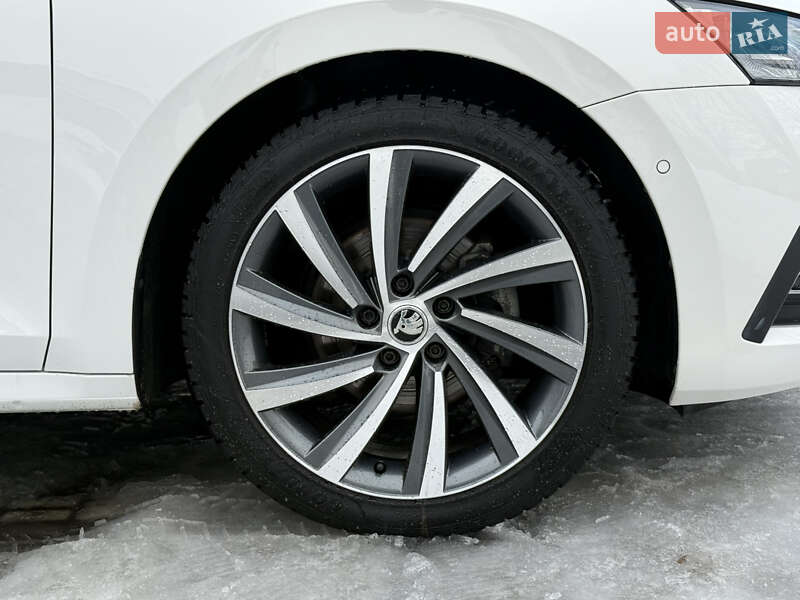 Лифтбек Skoda Octavia 2020 в Луцке