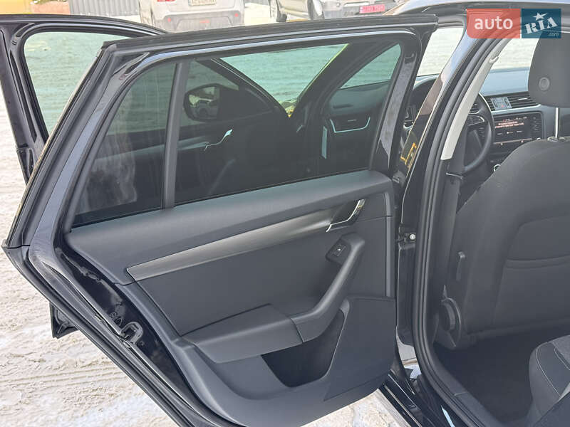 Универсал Skoda Octavia 2019 в Луцке фото 18 Универсал Skoda Octavia 2019 в Луцке