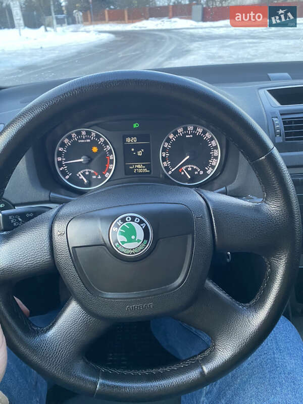 Лифтбек Skoda Octavia 2012 в Ивано-Франковске фото 13 Лифтбек Skoda Octavia 2012 в Ивано-Франковске