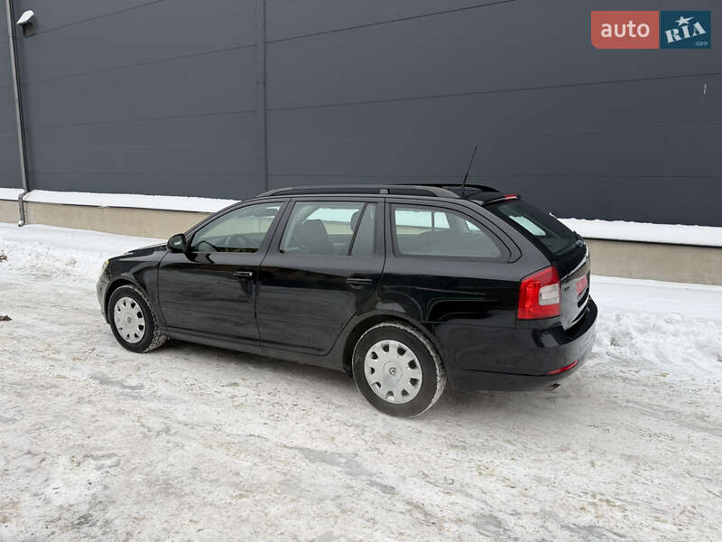 Универсал Skoda Octavia 2011 в Киеве фото 5 Универсал Skoda Octavia 2011 в Киеве