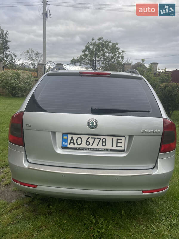 Универсал Skoda Octavia 2013 в Ужгороде