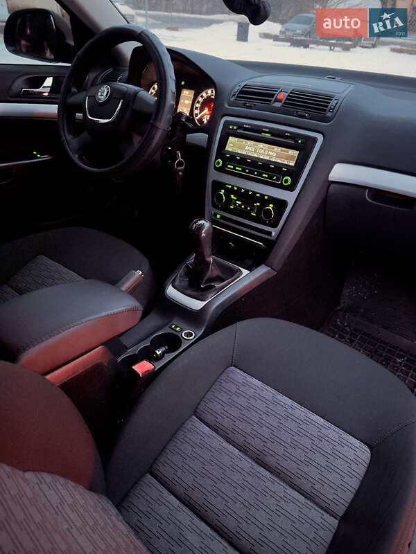 Универсал Skoda Octavia 2008 в Львове