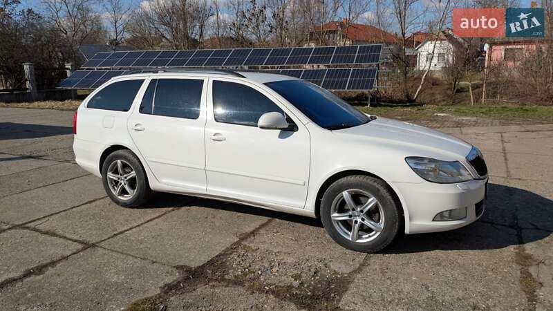 Универсал Skoda Octavia 2011 в Сваляве