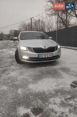 Універсал Skoda Octavia 2018 в Дніпрі