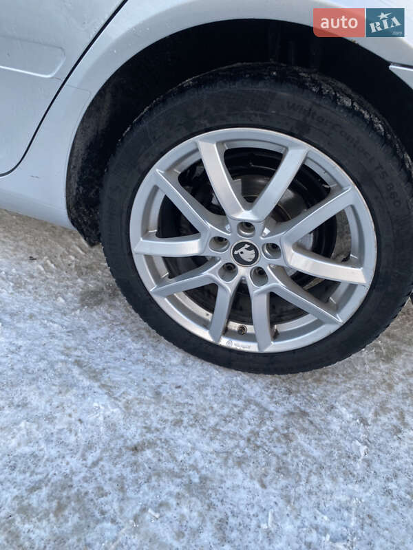 Лифтбек Skoda Octavia 2012 в Ивано-Франковске