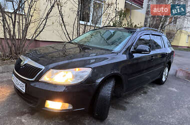 Універсал Skoda Octavia 2011 в Ужгороді