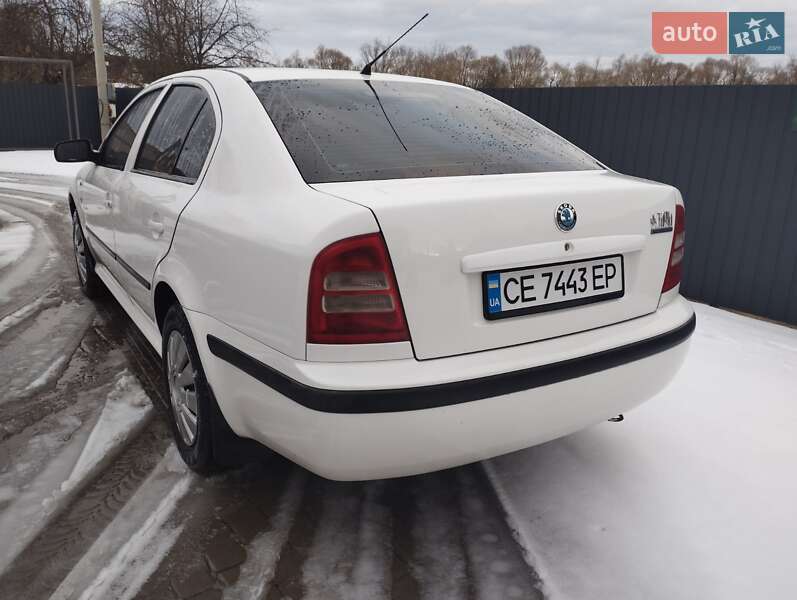 Лифтбек Skoda Octavia 2003 в Сторожинце