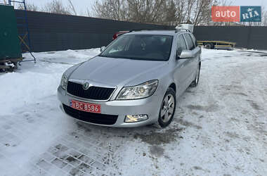 Універсал Skoda Octavia 2012 в Радивиліві