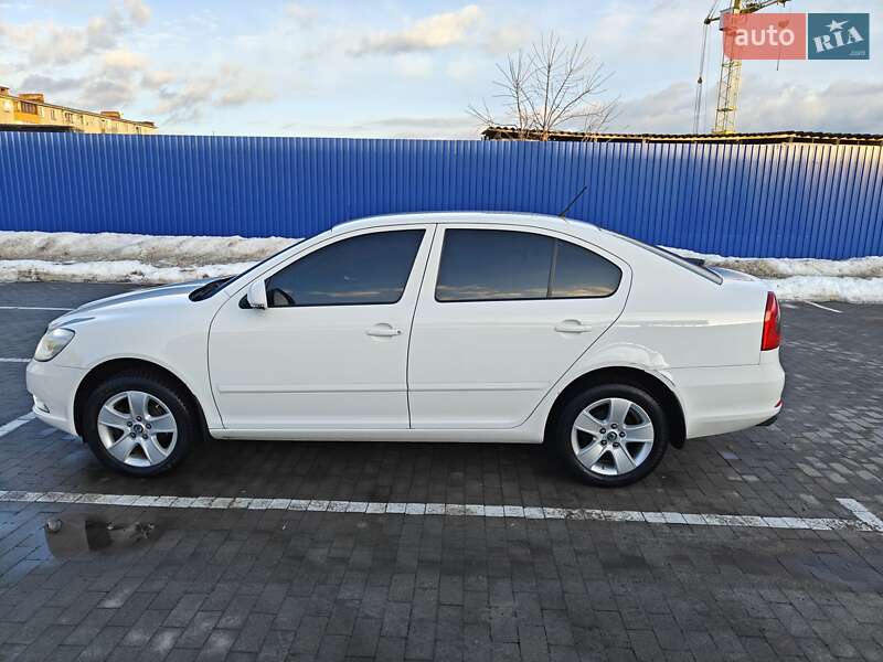 Лифтбек Skoda Octavia 2012 в Калуше