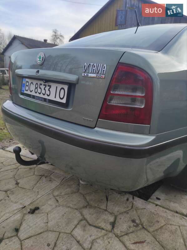 Лифтбек Skoda Octavia 2001 в Мостиске