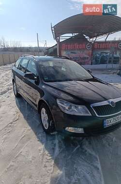 Универсал Skoda Octavia 2010 в Новой Ушице