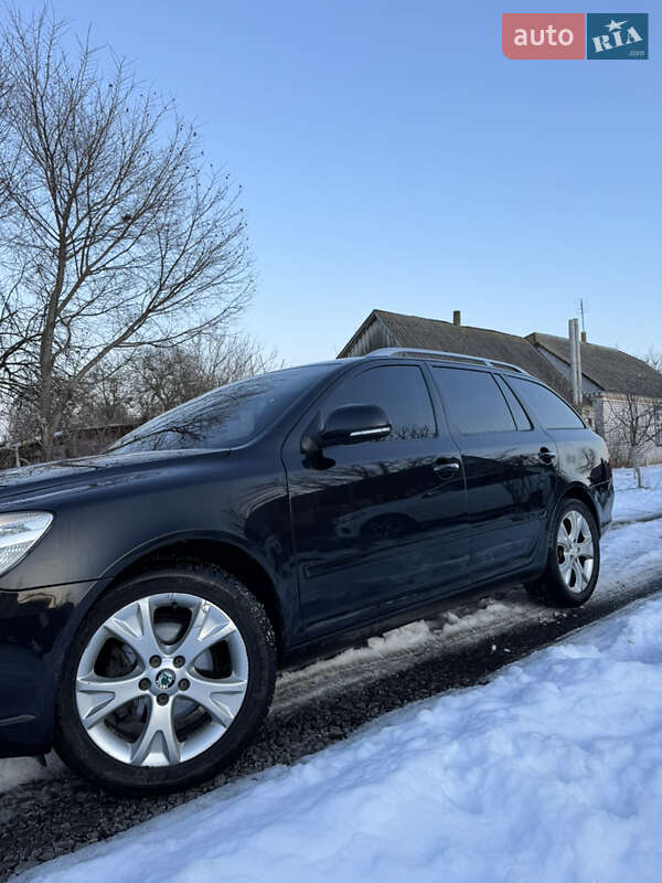 Универсал Skoda Octavia 2010 в Семеновке