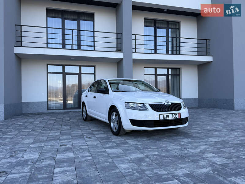 Лифтбек Skoda Octavia 2016 в Иршаве
