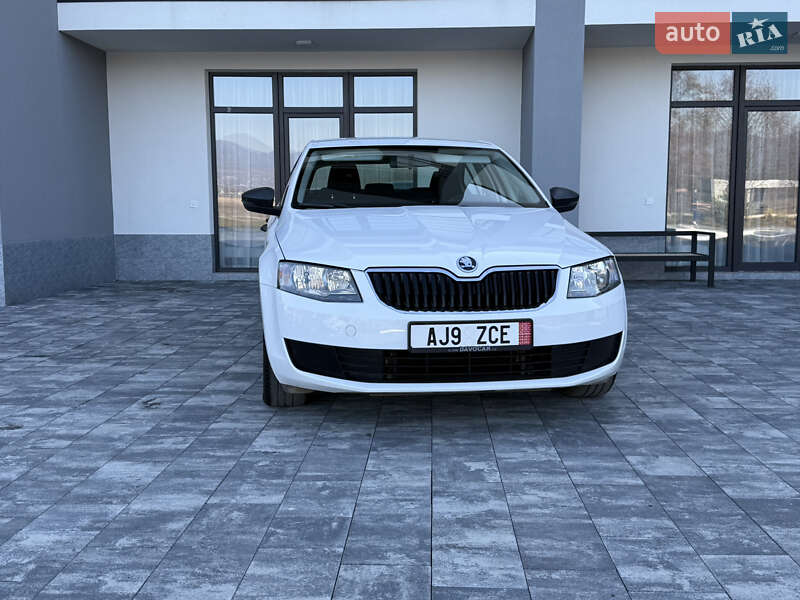 Лифтбек Skoda Octavia 2016 в Иршаве