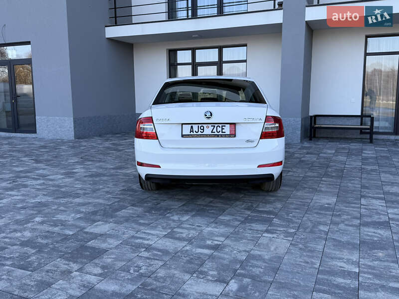 Лифтбек Skoda Octavia 2016 в Иршаве