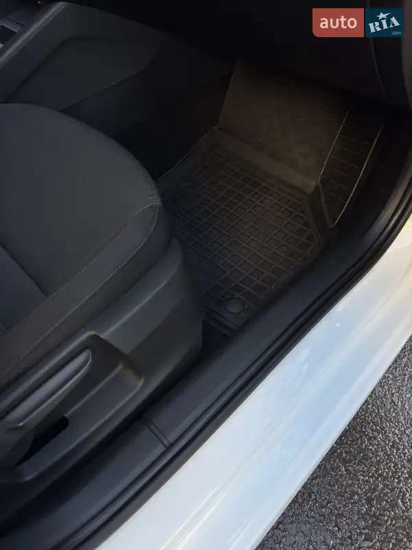 Skoda Octavia 2014 VIN TMBJJ7NE1E0135607 фото оголошення 75 з 142