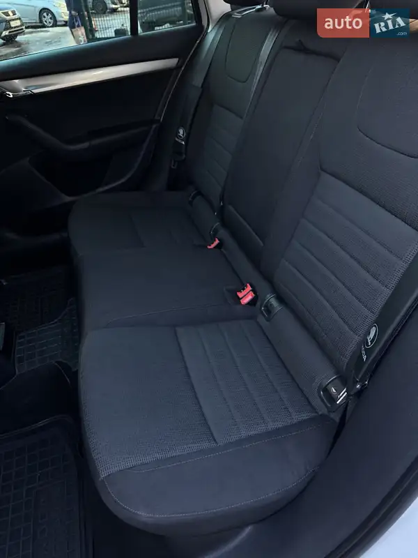 Skoda Octavia 2014 VIN TMBJJ7NE1E0135607 фото оголошення 90 з 142