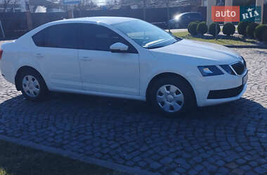 Лифтбек Skoda Octavia 2019 в Мукачево