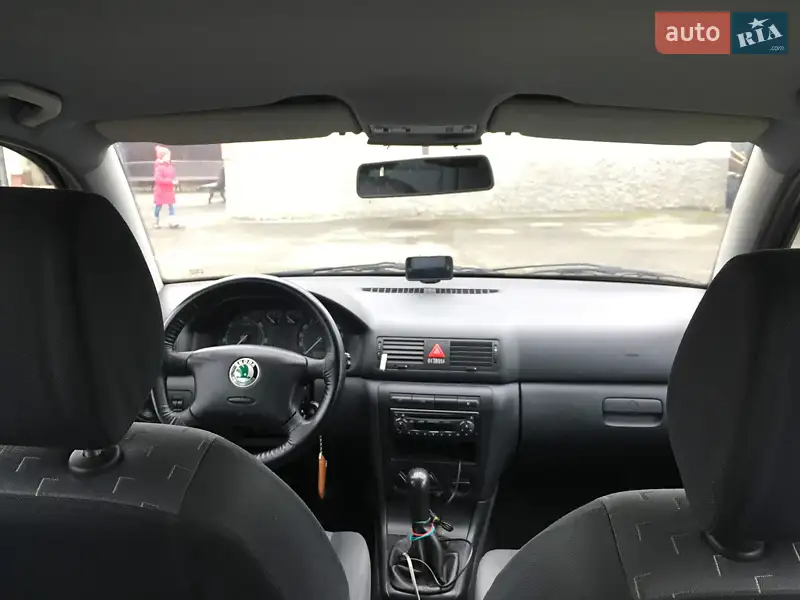 Skoda Octavia 2003 VIN TMBHP21U732786531 фото оголошення 8 з 47