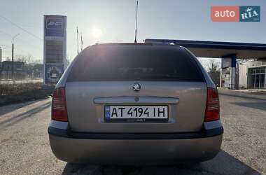 Універсал Skoda Octavia 2008 в Чернівцях