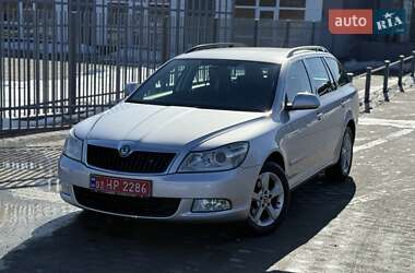 Универсал Skoda Octavia 2012 в Сарнах