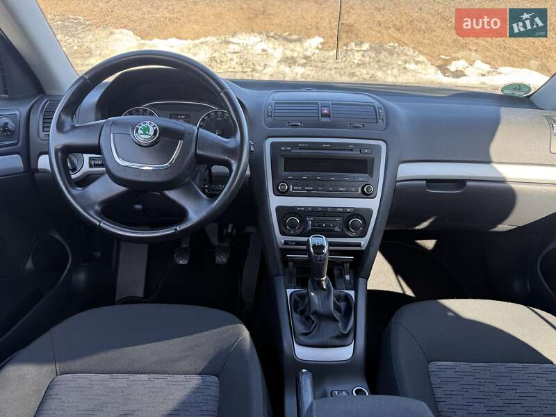 Универсал Skoda Octavia 2012 в Сарнах