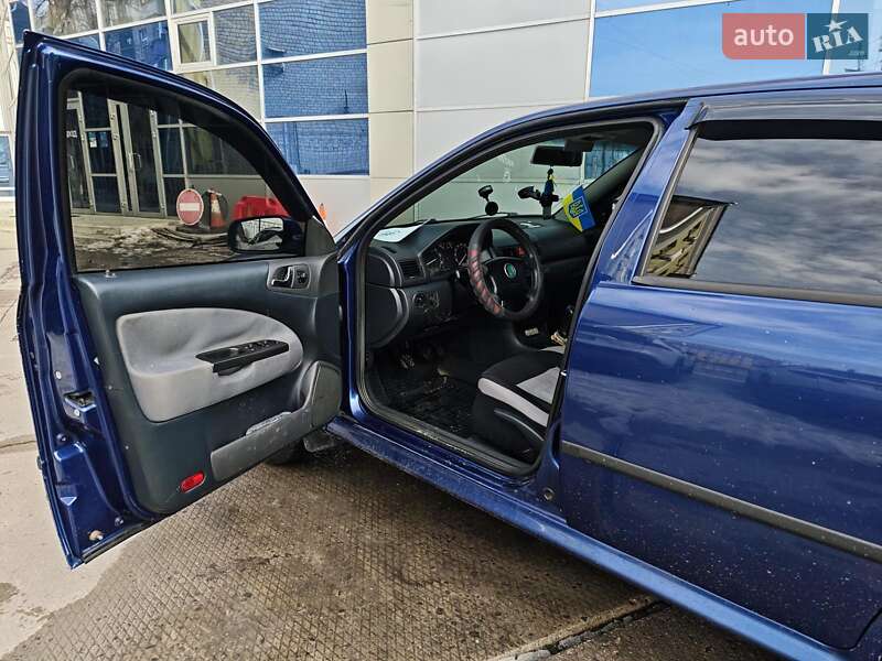 Лифтбек Skoda Octavia 2006 в Харькове