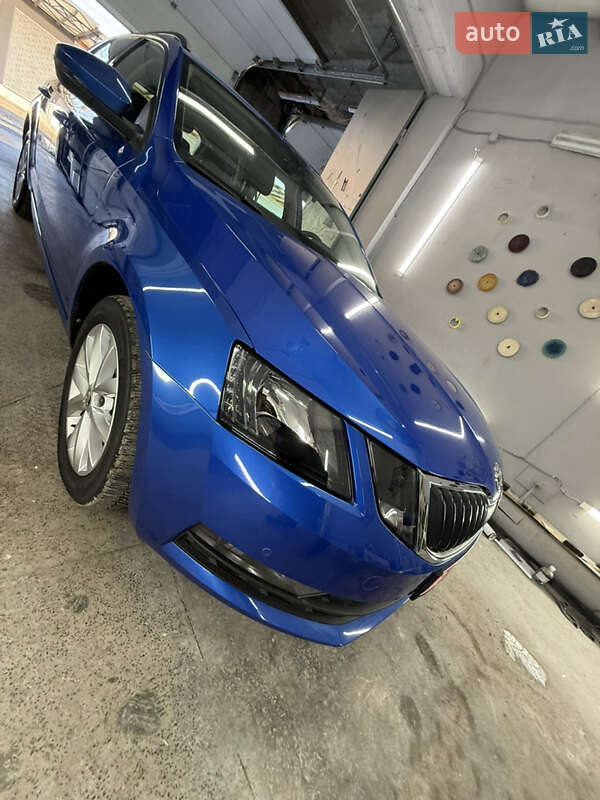 Универсал Skoda Octavia 2019 в Луцке