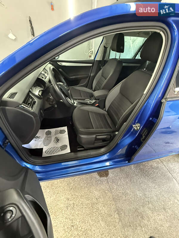 Универсал Skoda Octavia 2019 в Луцке