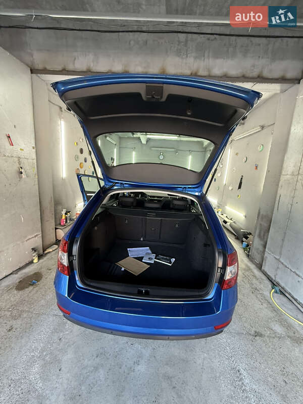 Универсал Skoda Octavia 2019 в Луцке